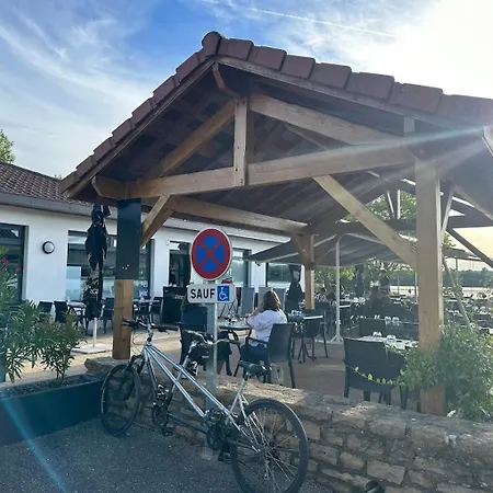 Maison De Violette