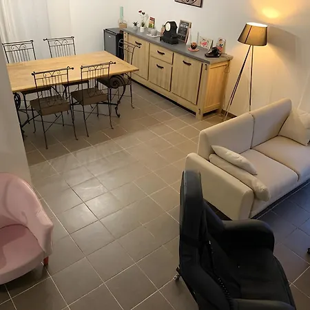 Maison De Violette בית נופש *