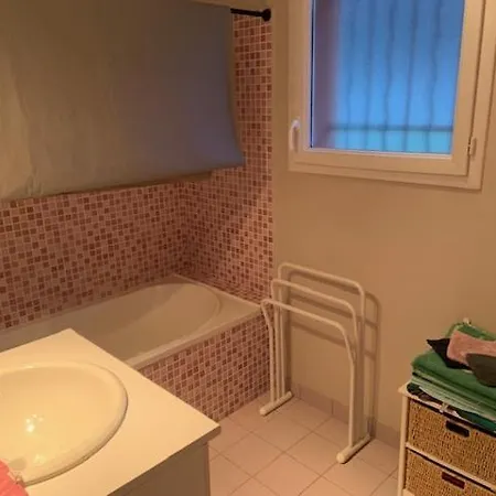 בית נופש Maison De Violette Serrieres-de-Briord