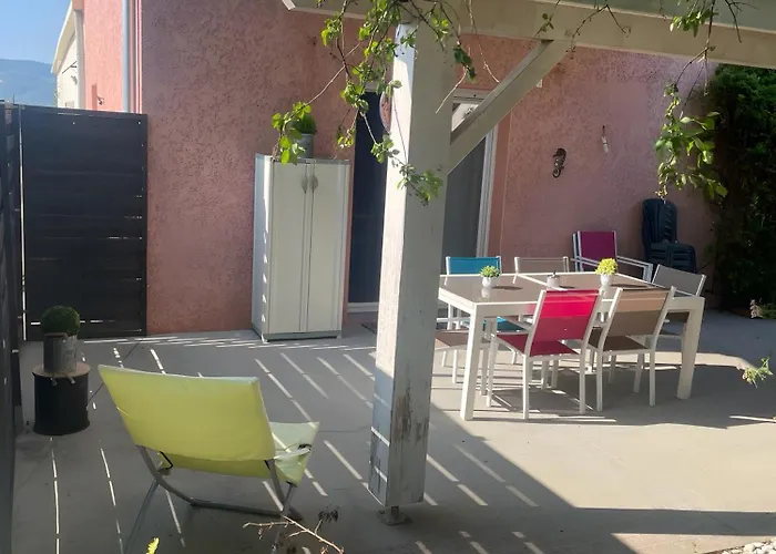 Maison De Violette Hébergement de vacances *